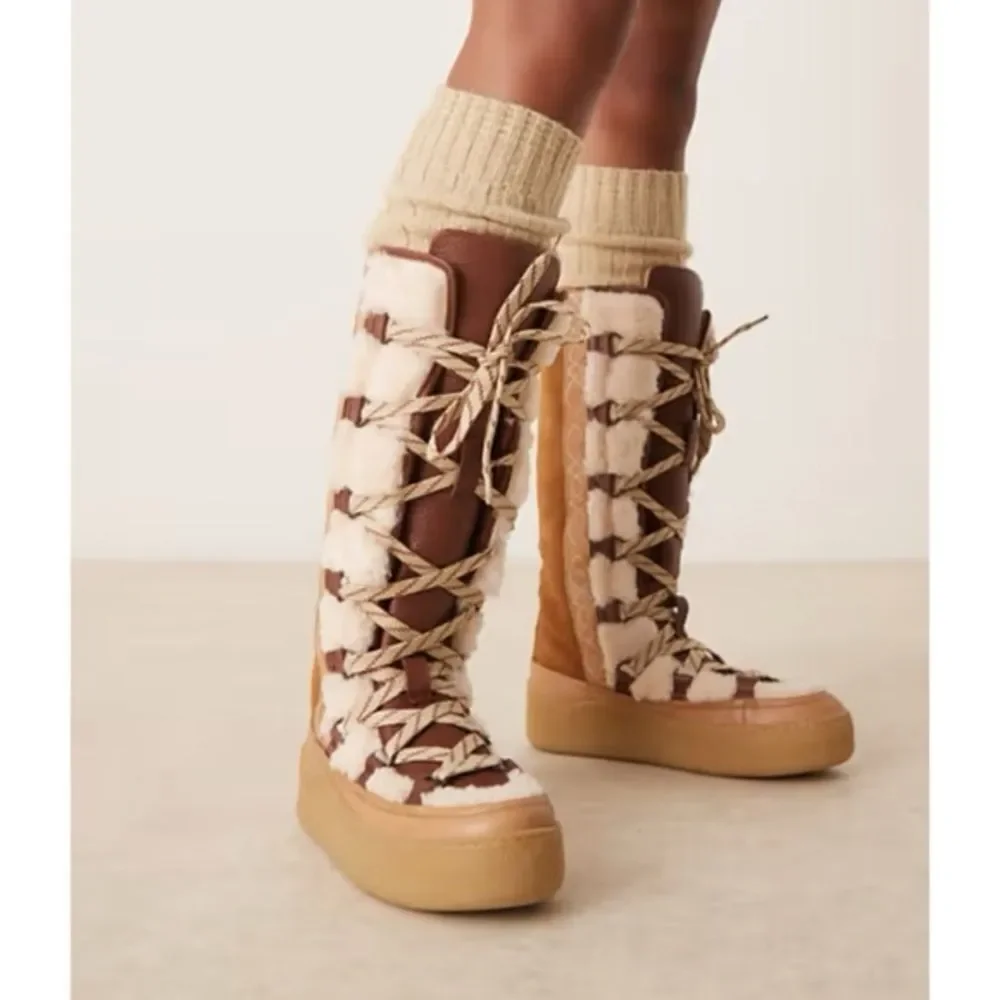 NIB FP Wilder MukLuk Boots. Size 8